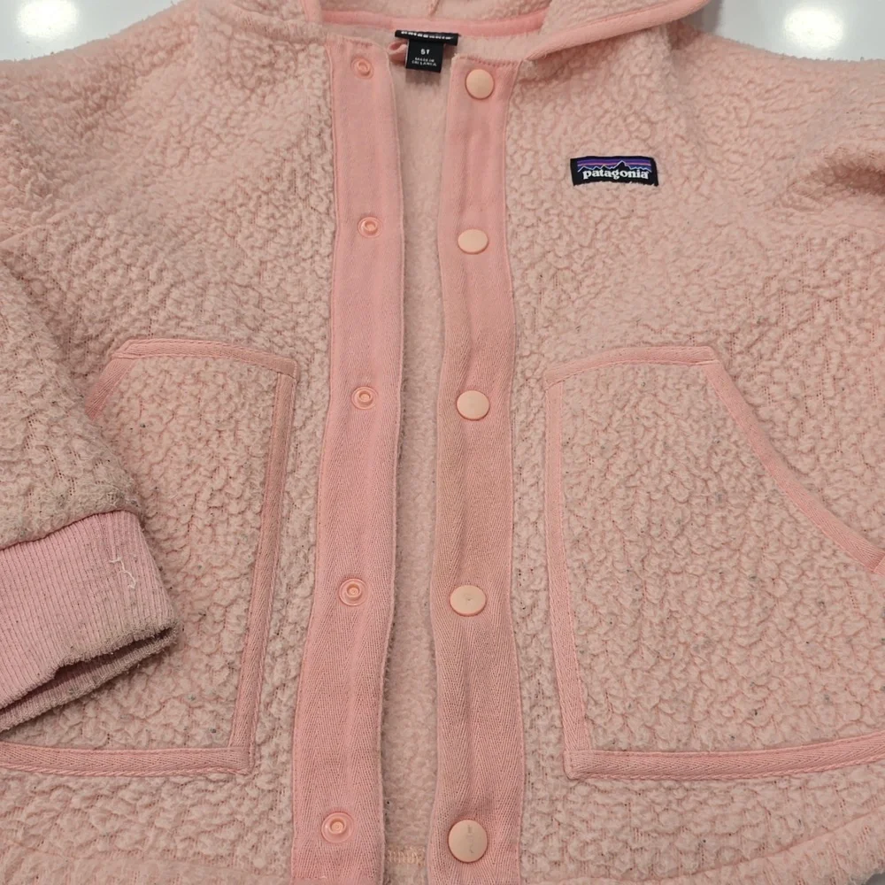 Patagonia Light Pink Retro Sherpa Hoodie Size 5T - Picture 4 of 9